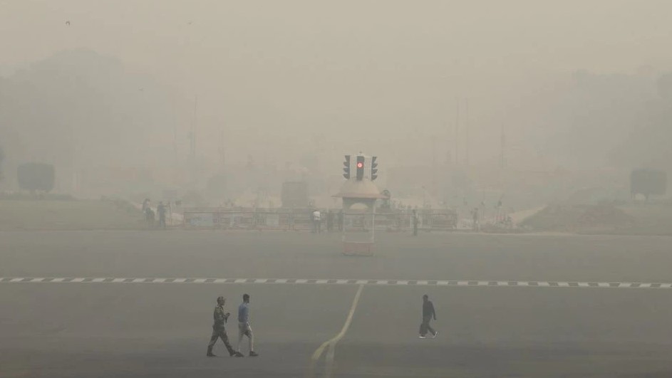 New Delhi to shut schools, construction sites as pollution worsens